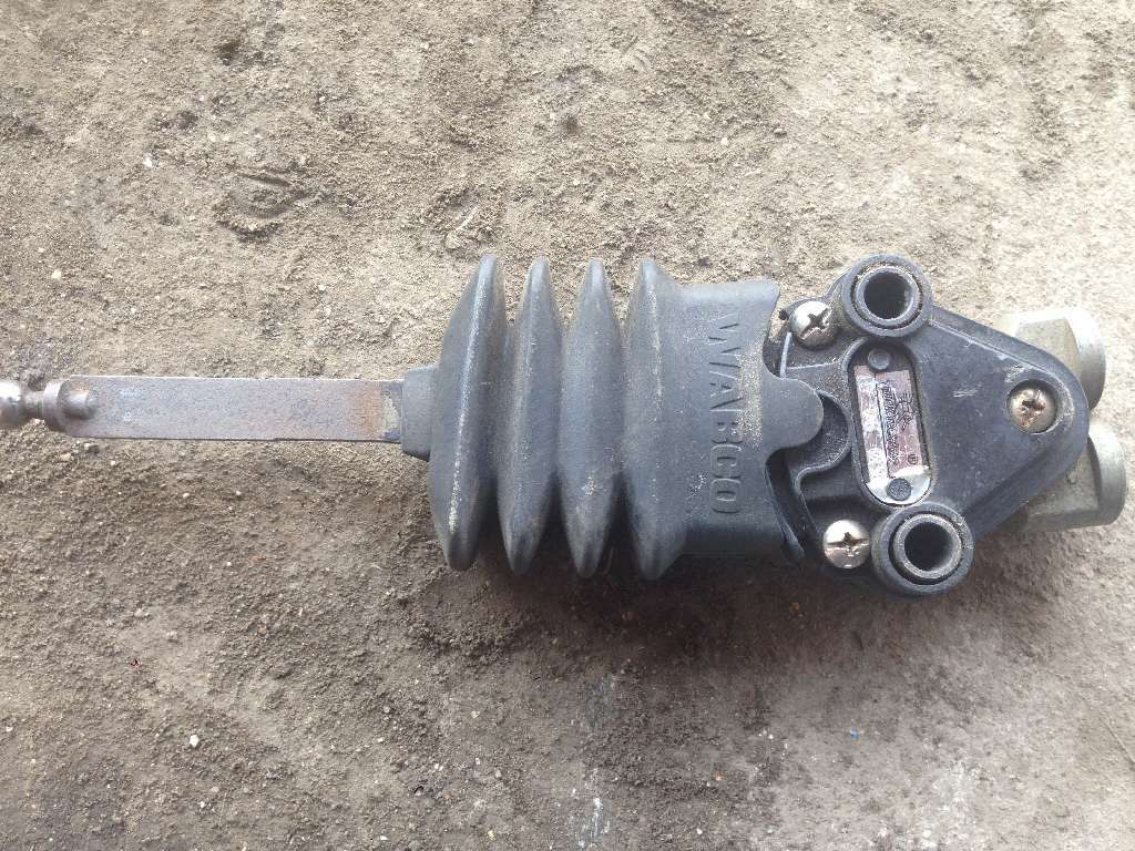 кран уровня б/у